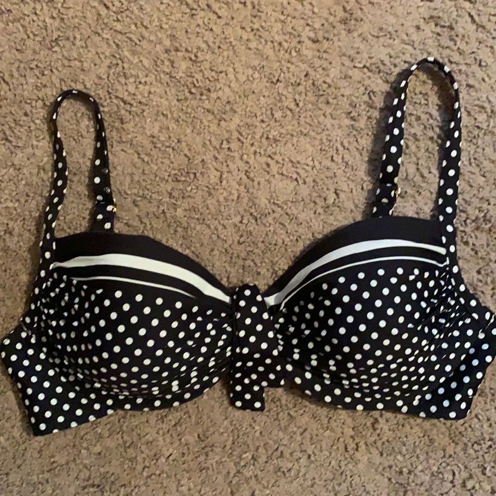 Black and white 36/38 D coco reef bathing suit top